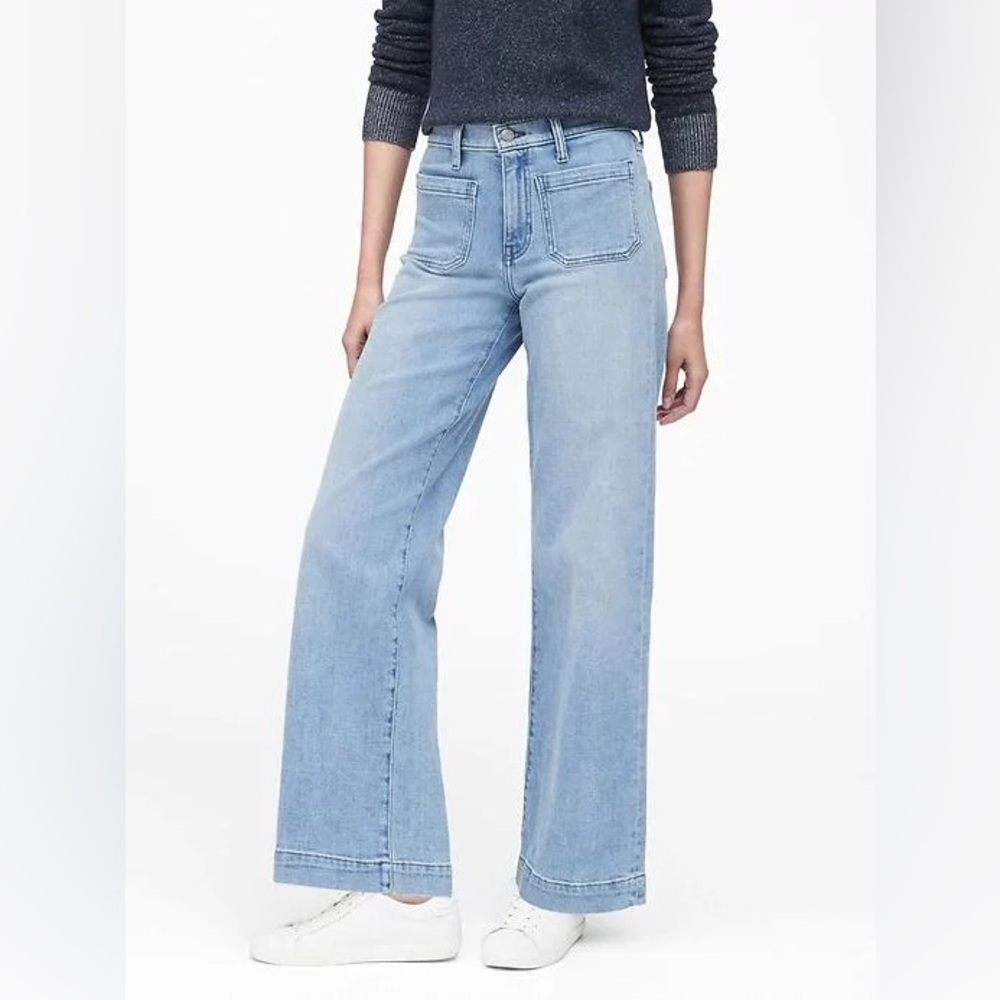 Banana Republic high-rise, wide-leg, patch pocket jean
